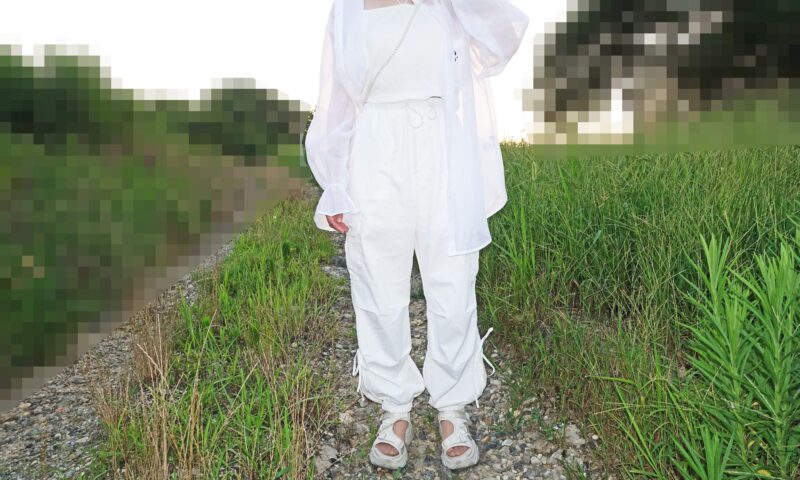 22歳 ホテル宴会サービスの女子大生のパンストを撮影