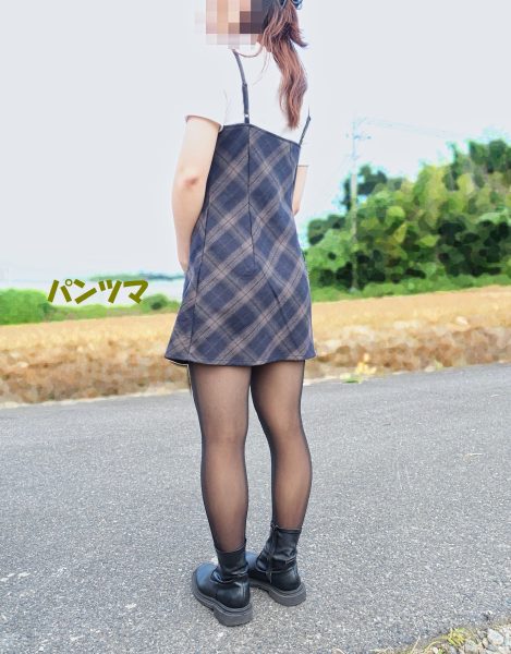 22歳　AKBセンターにいそうな女性のフェイクタイツを撮影しました！